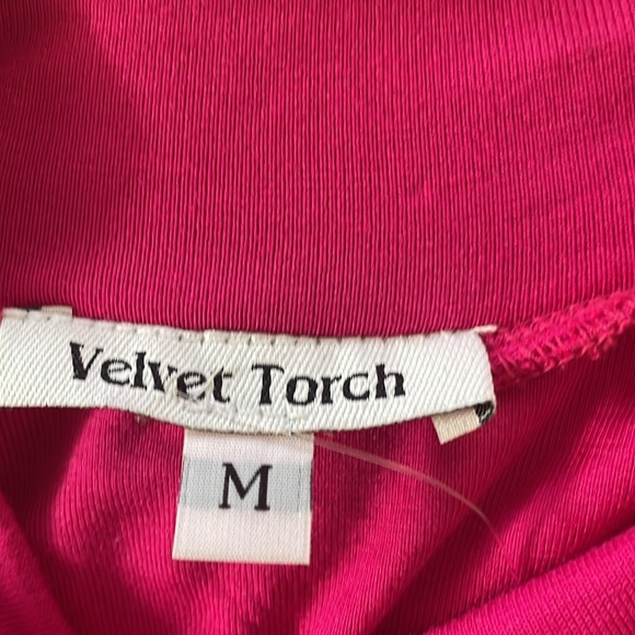 Velvet Torch Mock Neck Pink Sleeveless Dress - Size M - Picture 3 of 3